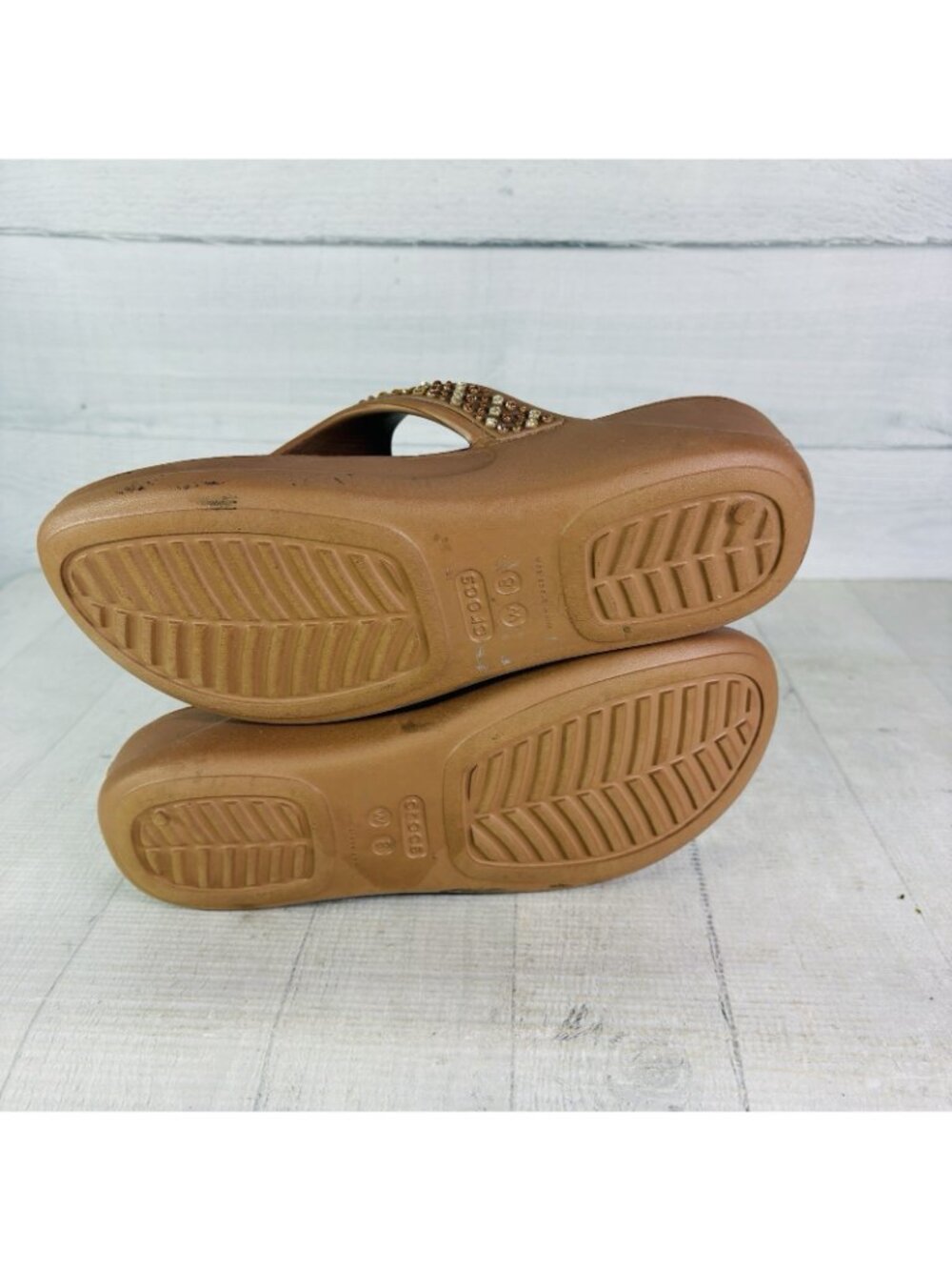 Crocs MONTEREY SHIMMER Bronze Bling Wedge Platform Thong Flip Flop Shoe Size 8 - Picture 9 of 16